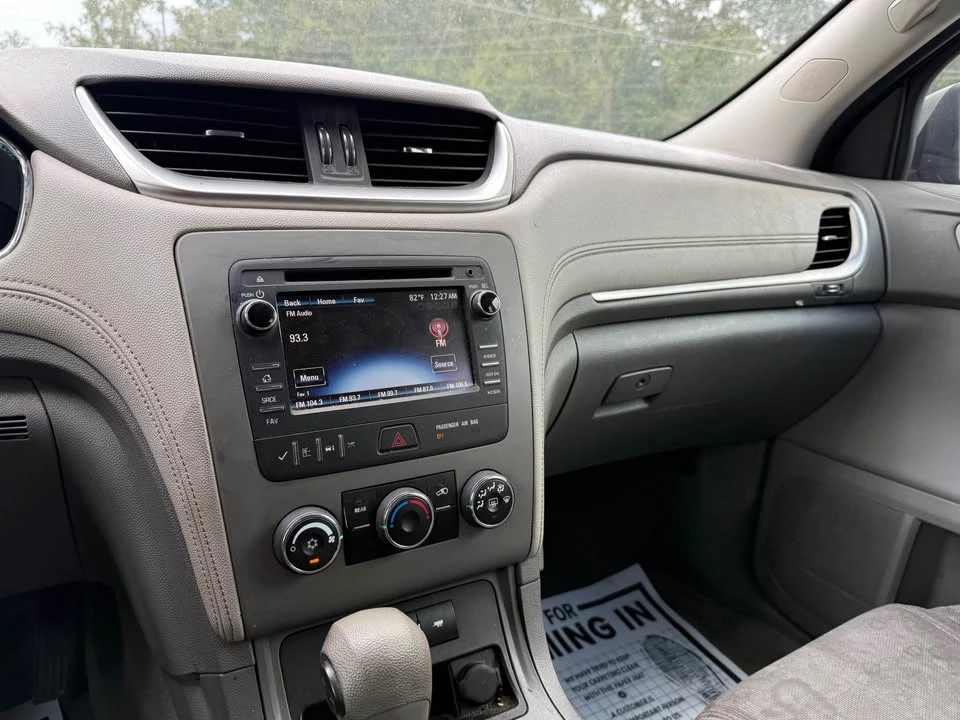 2014 Chevrolet Traverse - Image 17 of 20