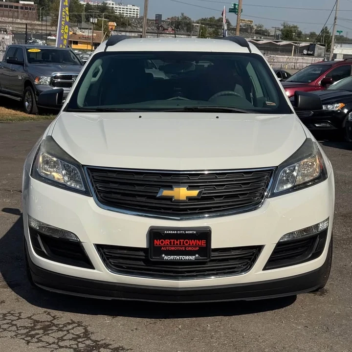 2014 Chevrolet Traverse - Image 11 of 17