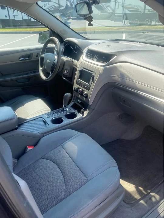2014 Chevrolet Traverse - Image 8 of 9