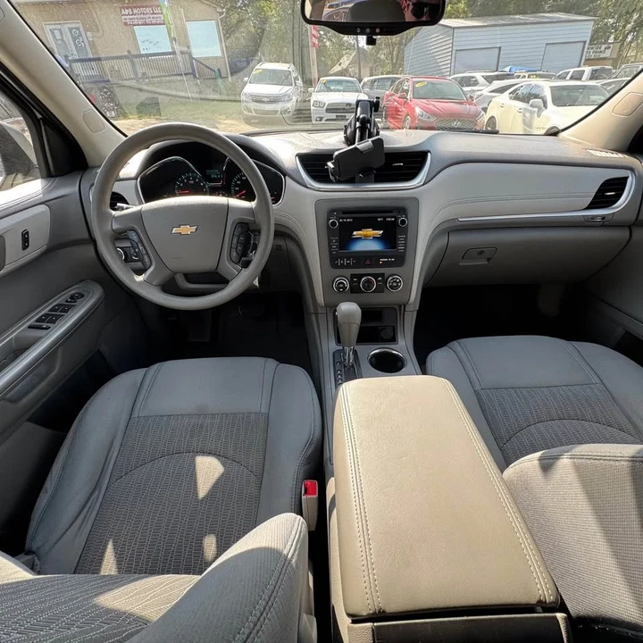 2014 Chevrolet Traverse - Image 13 of 17
