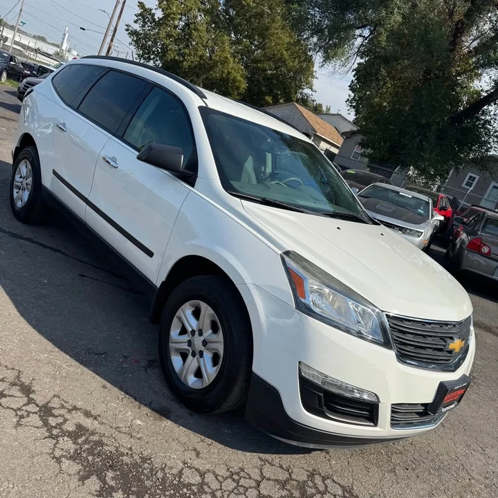 2014 Chevrolet Traverse - Image 8 of 17