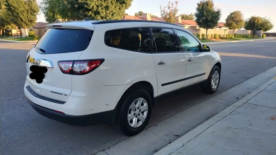 2014 Chevrolet Traverse - Image 10 of 12