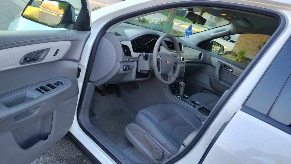 2014 Chevrolet Traverse - Image 7 of 12