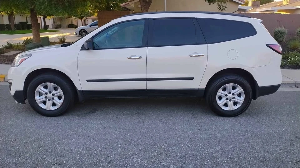 2014 Chevrolet Traverse - Image 3 of 12