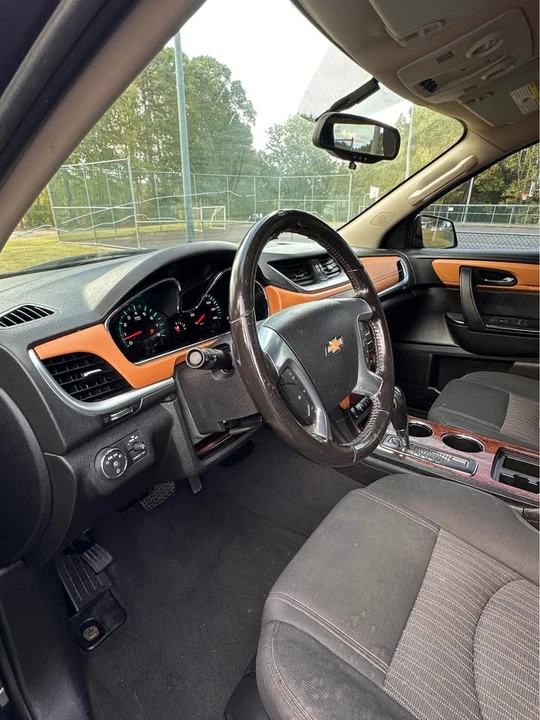 2014 Chevrolet Traverse - Image 15 of 19