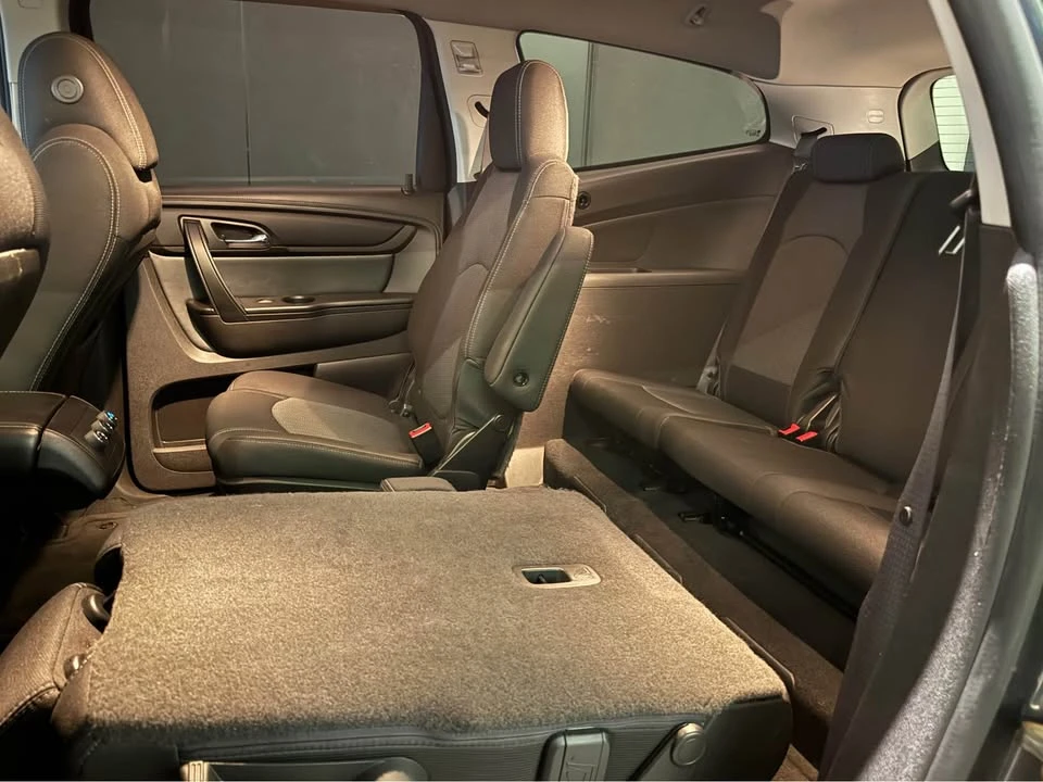2014 Chevrolet Traverse - Image 10 of 19