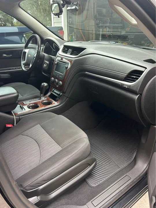 2014 Chevrolet Traverse - Image 5 of 8