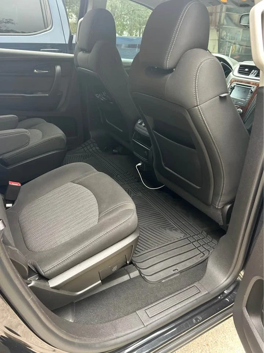 2014 Chevrolet Traverse - Image 7 of 8