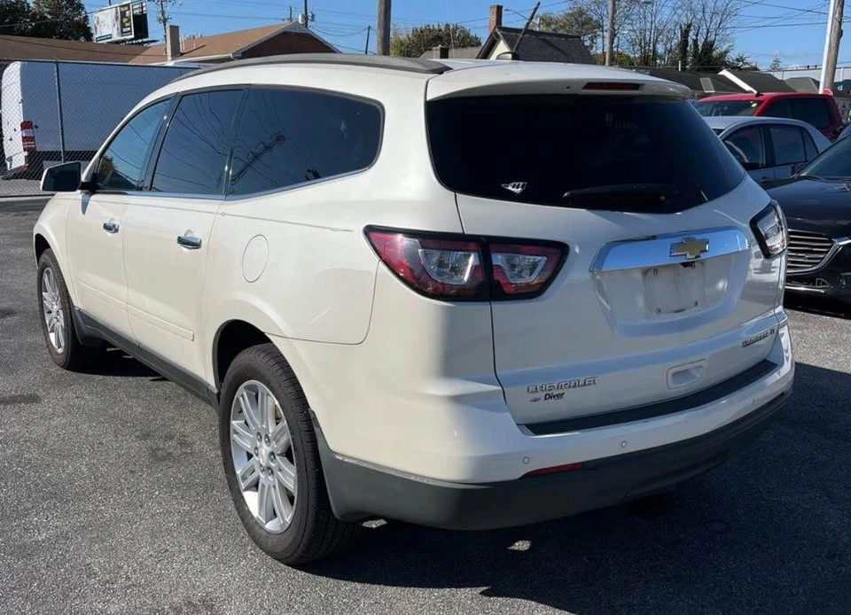 2014 Chevrolet Traverse - Image 3 of 11