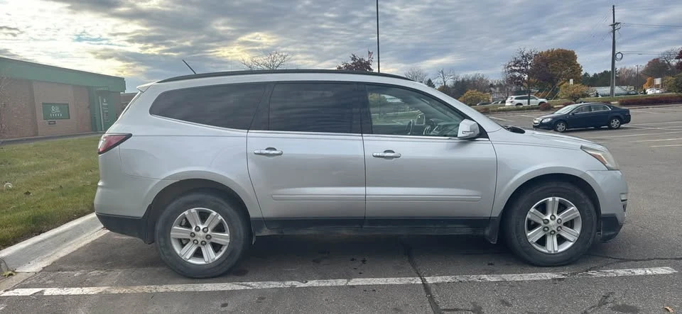 2014 Chevrolet Traverse - Image 11 of 16