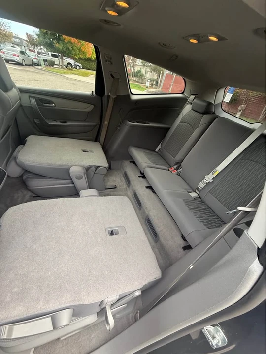 2014 Chevrolet Traverse - Image 8 of 10