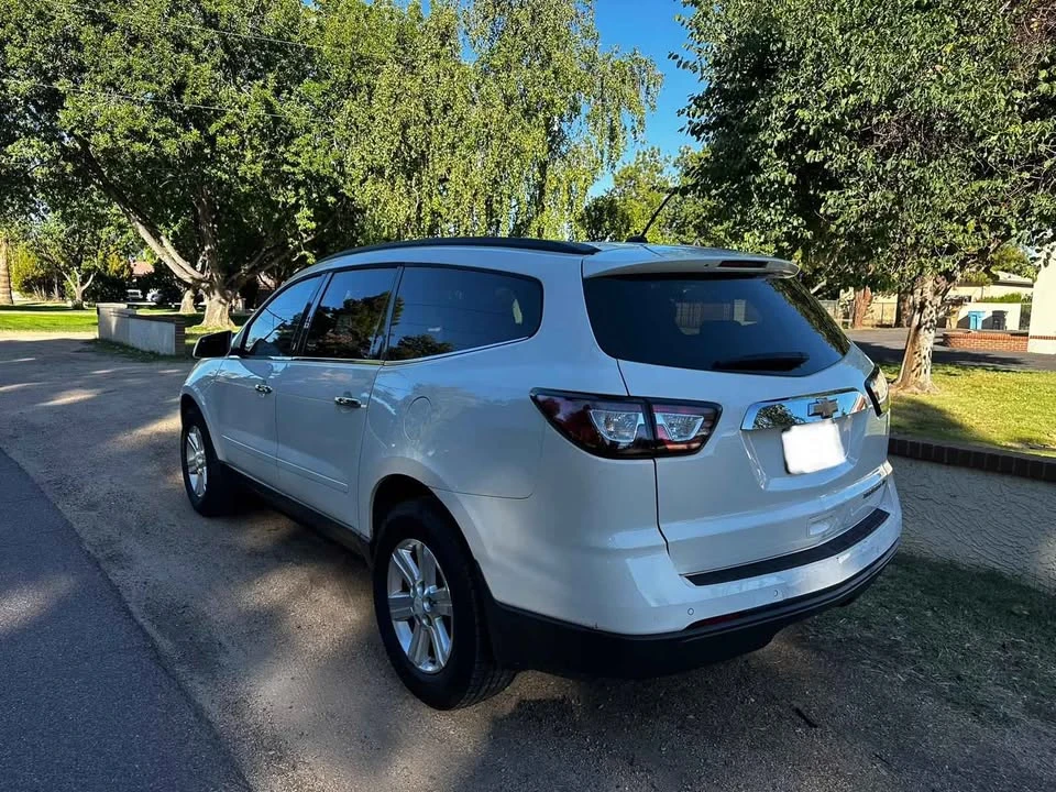 2014 Chevrolet Traverse - Image 3 of 11