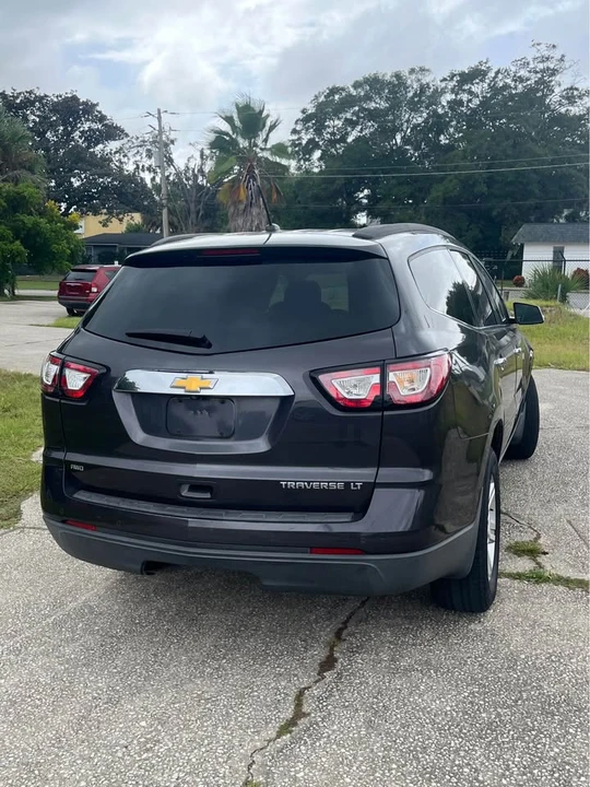 2014 Chevrolet Traverse - Image 2 of 12