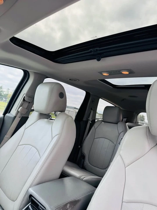 2014 Chevrolet Traverse - Image 8 of 9