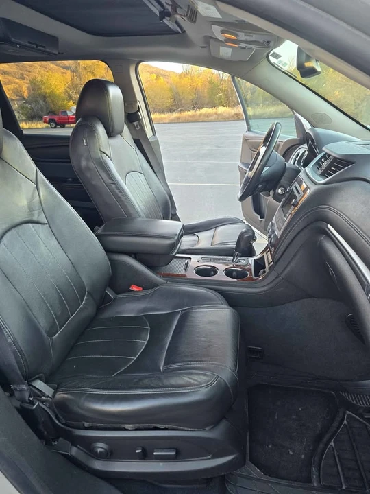 2014 Chevrolet Traverse - Image 4 of 9
