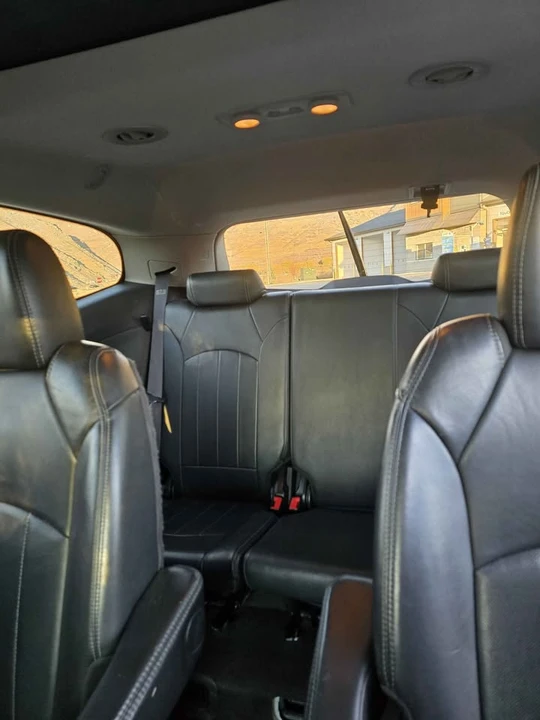 2014 Chevrolet Traverse - Image 6 of 9