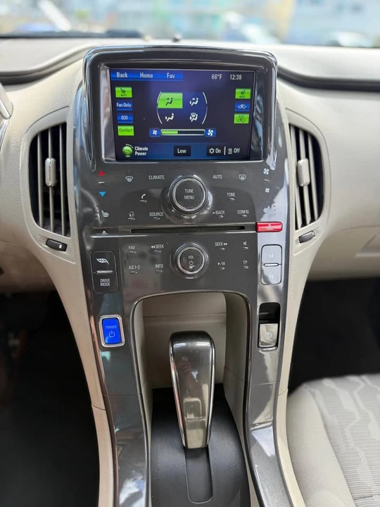 2014 Chevrolet Volt - Image 10 of 12