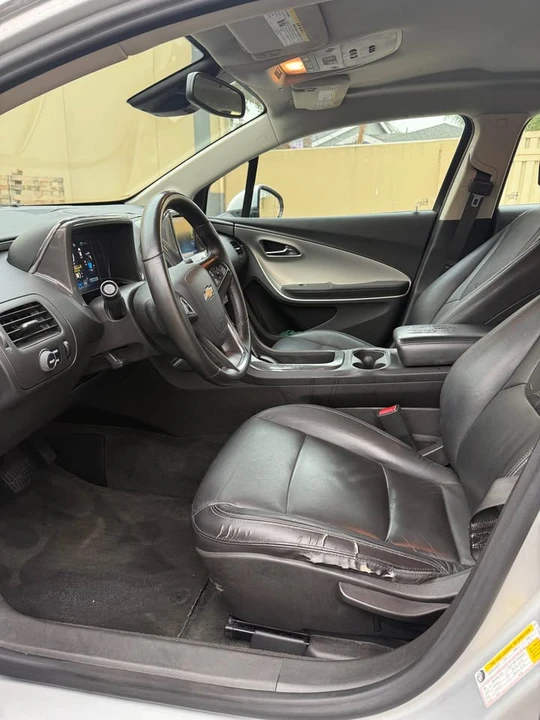 2014 Chevrolet Volt - Image 11 of 14
