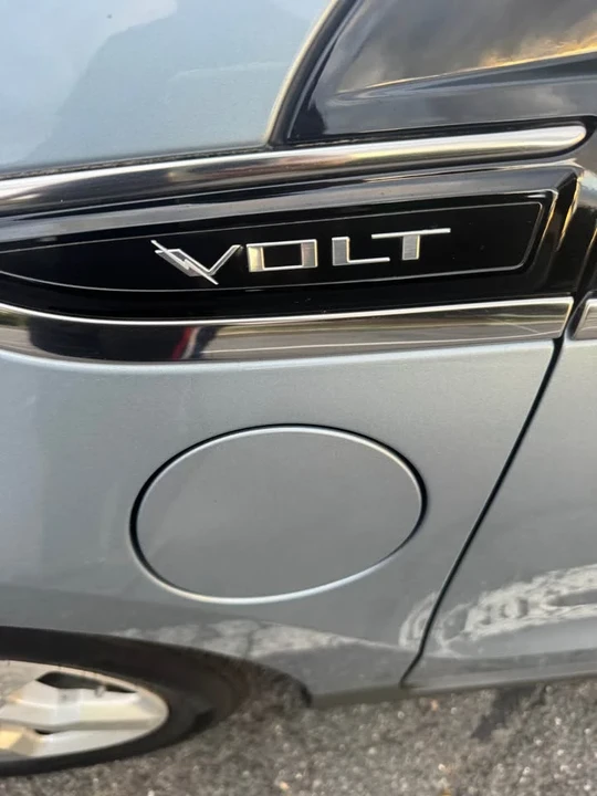 2014 Chevrolet Volt - Image 12 of 17
