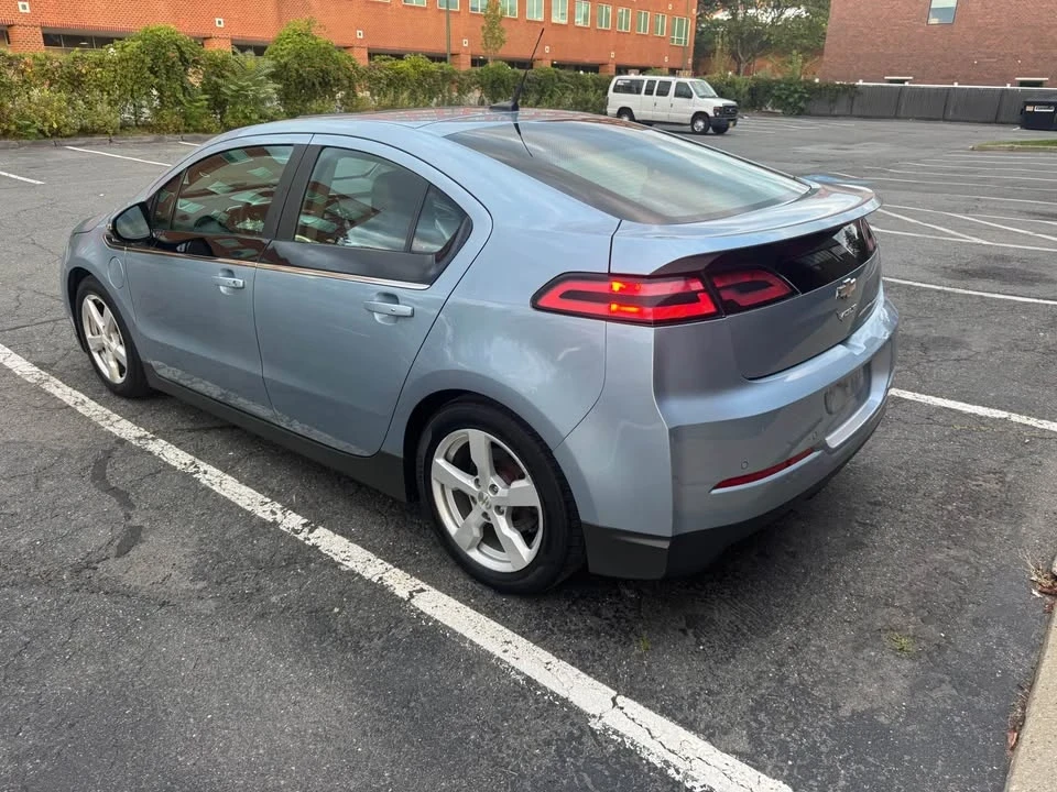 2014 Chevrolet Volt - Image 2 of 17