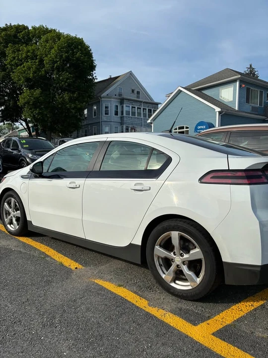 2014 Chevrolet Volt - Image 4 of 5