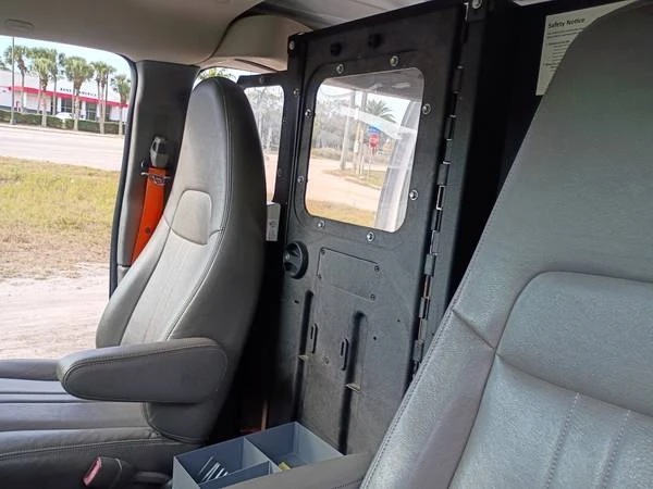 2014 Chevrolet Express - Image 12 of 19