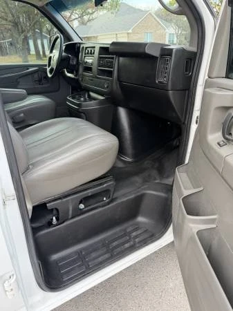 2014 Chevrolet Express - Image 6 of 6