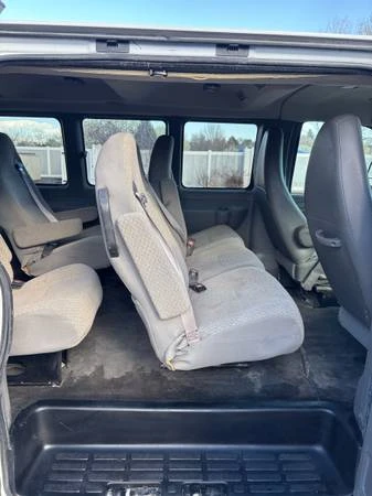 2014 Chevrolet Express - Image 7 of 10