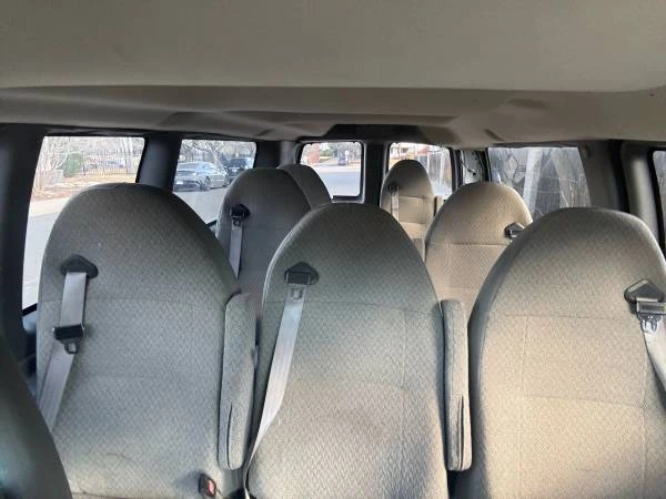 2014 Chevrolet Express - Image 8 of 10