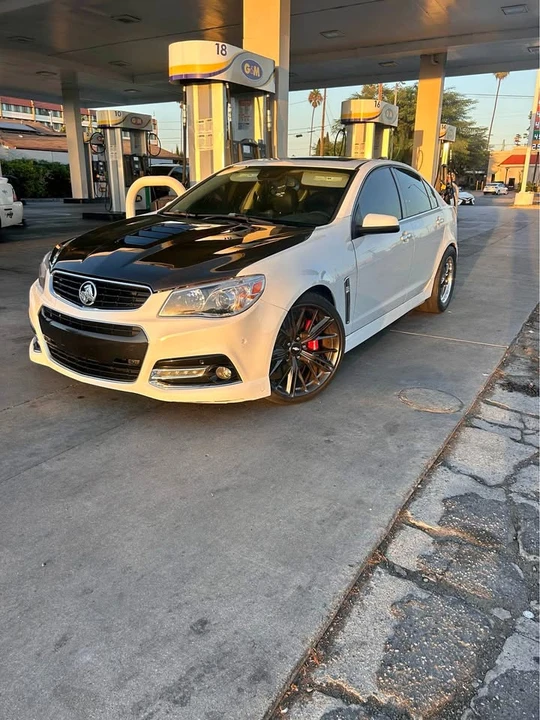 2014 Chevrolet SS - Image 2 of 5