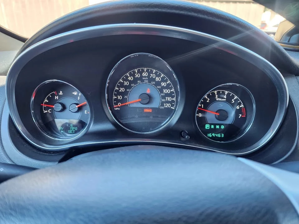 2014 Chrysler 200 - Image 5 of 15
