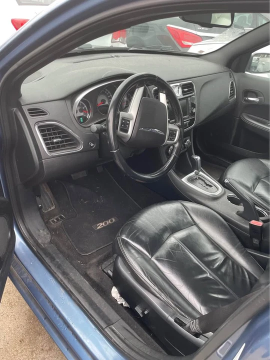 2014 Chrysler 200 - Image 8 of 8