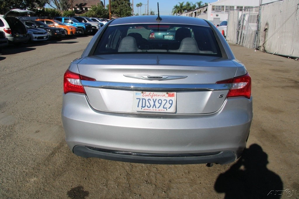 2014 Chrysler 200 - Image 6 of 21