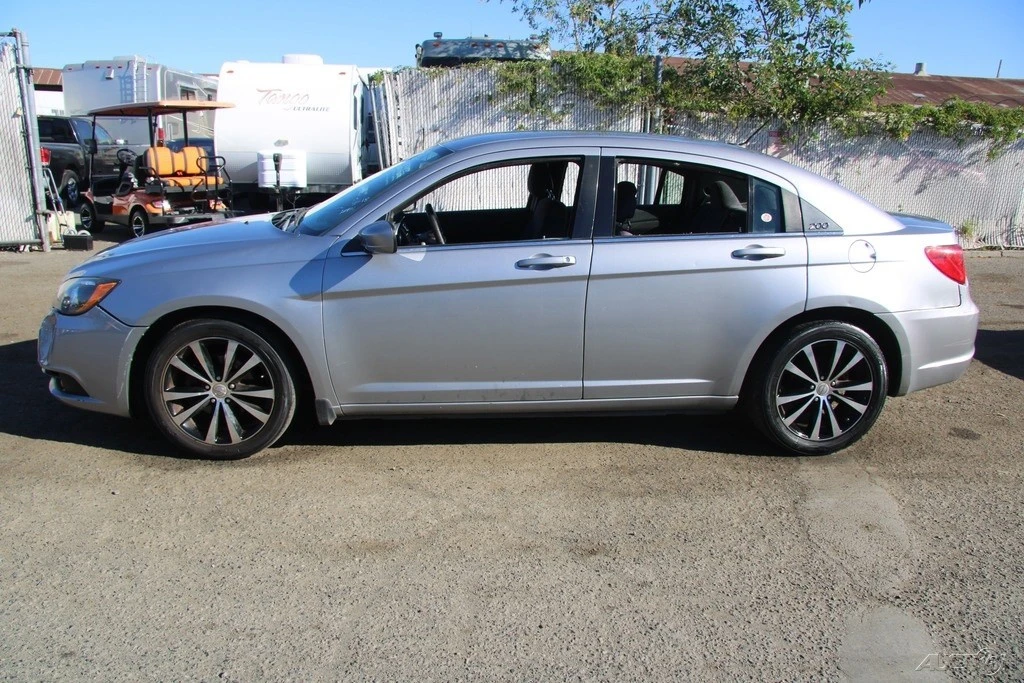 2014 Chrysler 200 - Image 3 of 21
