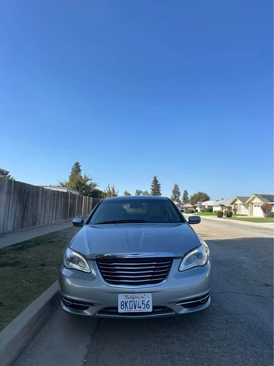 2014 Chrysler 200 - Image 2 of 8