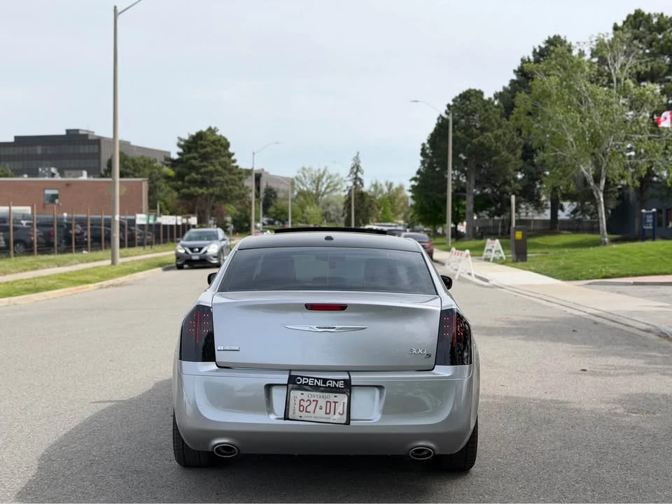 2014 Chrysler 300 (2005-2023) - Image 6 of 21