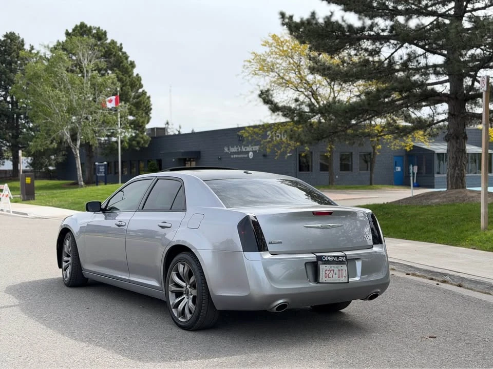 2014 Chrysler 300 (2005-2023) - Image 7 of 21