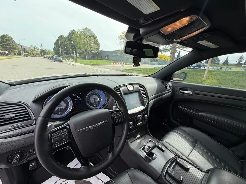 2014 Chrysler 300 (2005-2023) - Image 15 of 21