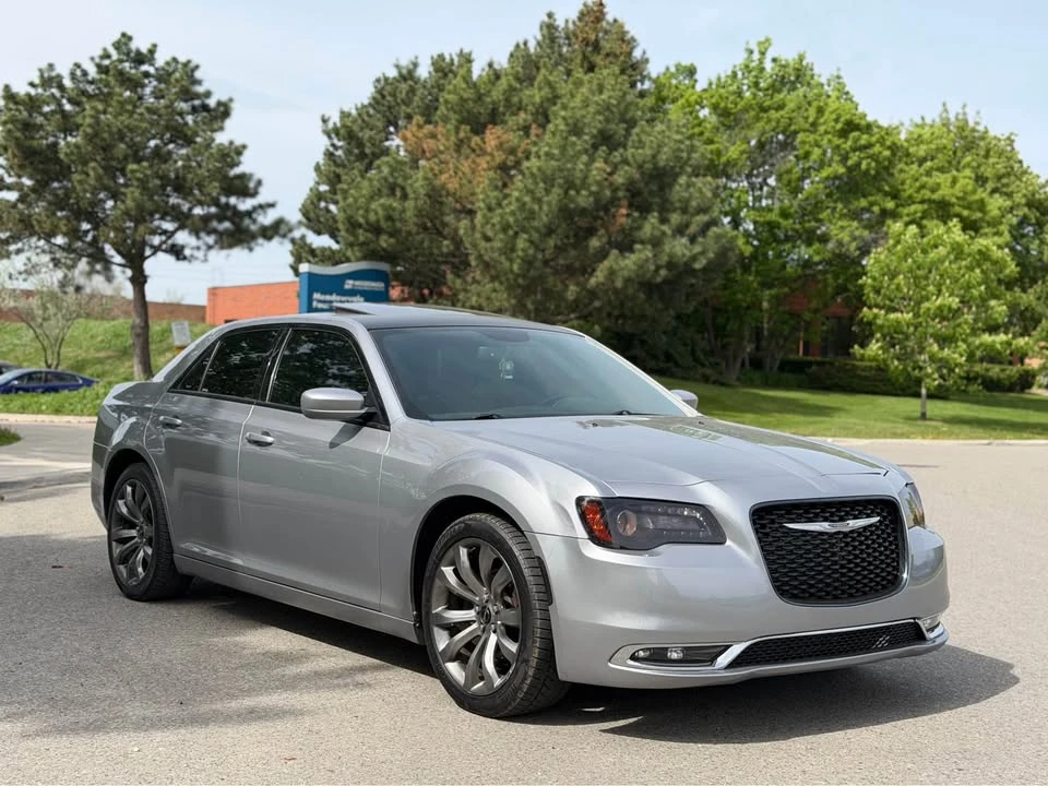 2014 Chrysler 300 (2005-2023) - Image 3 of 21