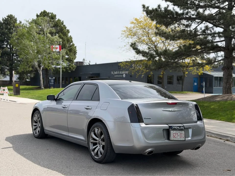 2014 Chrysler 300 (2005-2023) - Image 8 of 21