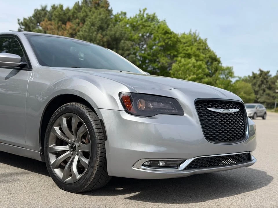 2014 Chrysler 300 (2005-2023) - Image 10 of 21