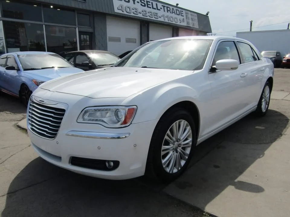 2014 Chrysler 300 (2005-2023) - Image 8 of 20