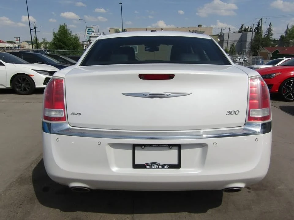 2014 Chrysler 300 (2005-2023) - Image 5 of 20