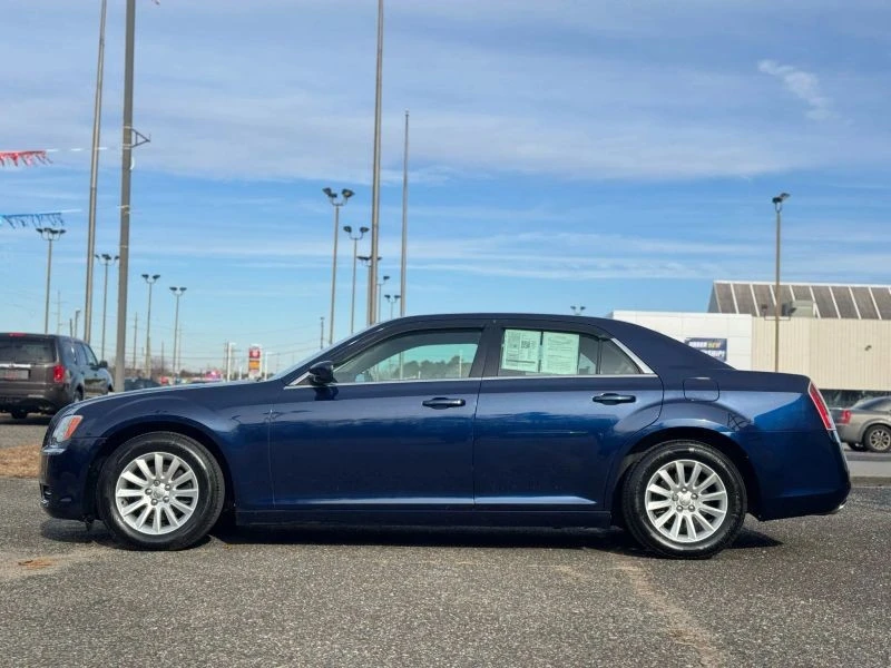 2014 Chrysler 300 (2005-2023) - Image 3 of 12