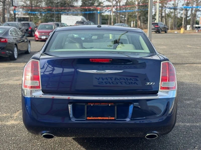 2014 Chrysler 300 (2005-2023) - Image 6 of 12
