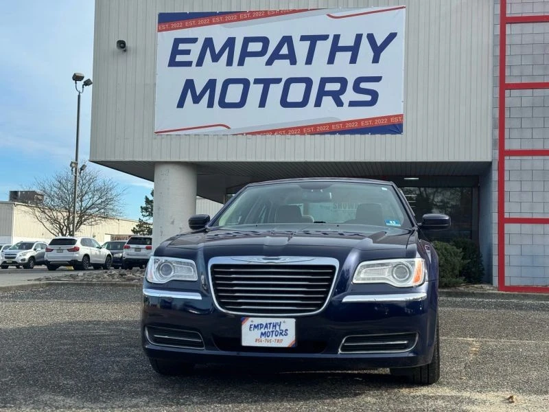 2014 Chrysler 300 (2005-2023) - Image 8 of 12
