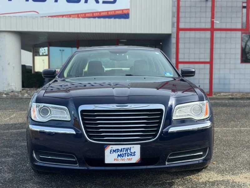 2014 Chrysler 300 (2005-2023) - Image 10 of 12