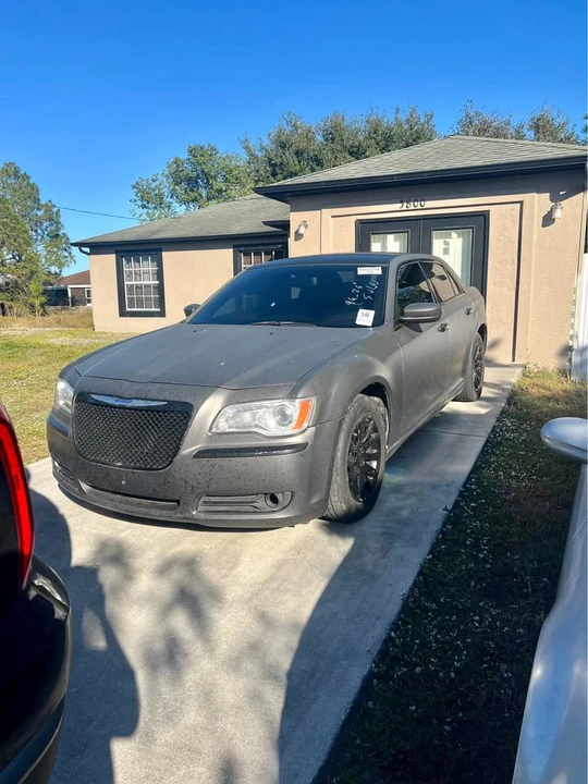 2014 Chrysler 300 (2005-2023) - Image 2 of 6