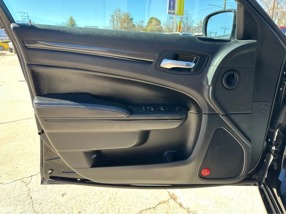 2014 Chrysler 300 (2005-2023) - Image 10 of 20