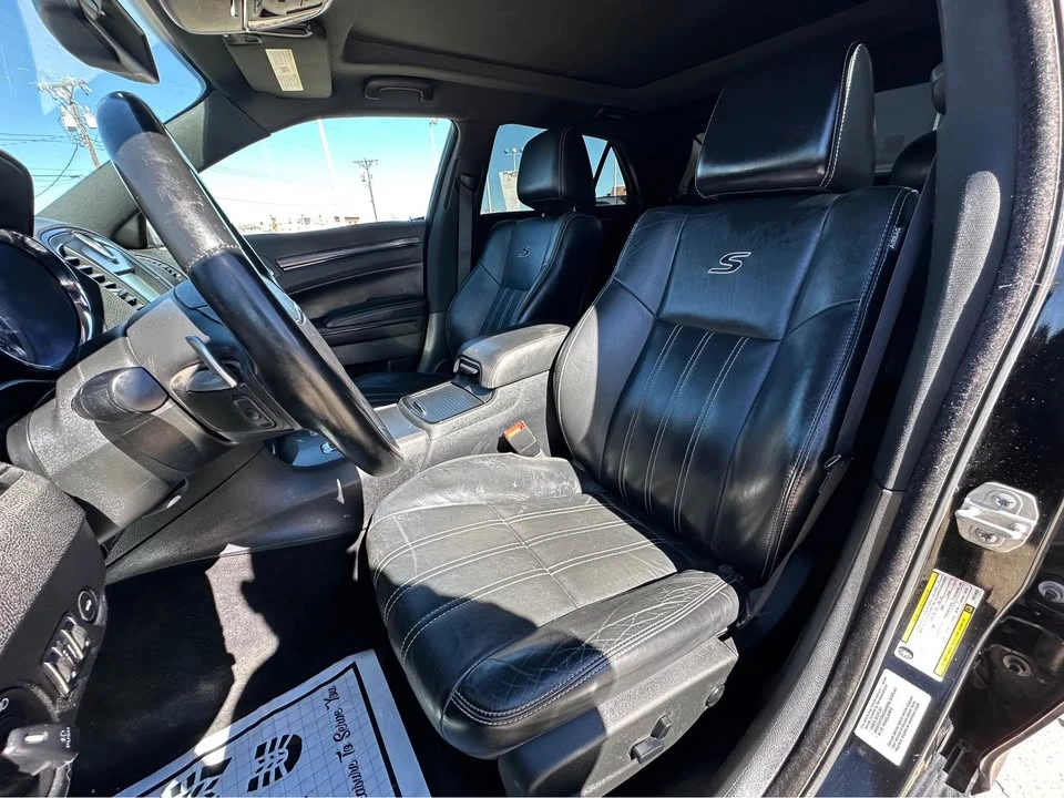 2014 Chrysler 300 (2005-2023) - Image 11 of 20
